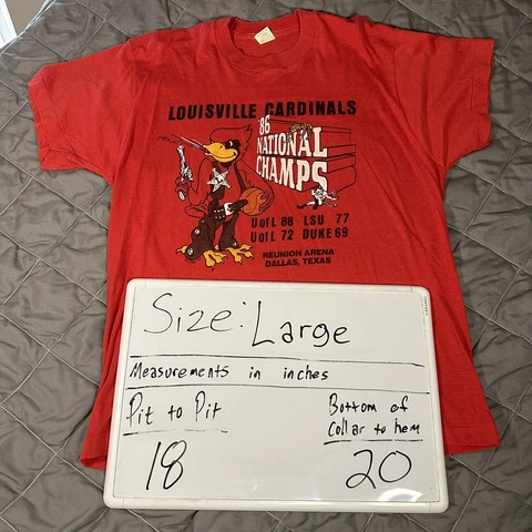 Vintage Louisville Cardinals Shirt Adult Large Red Screen Stars Made in USA 80s Cover