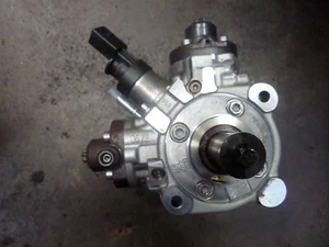 BMW G30 G31 G11 G12 5 7 Series High Pressure Fuel Pump 8571555 BOSCH 0445010841 - Picture 1 of 12