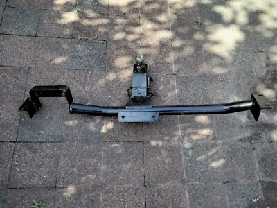 tow-bar suitable for a Toyota Camry 1994 - image 1 of 2