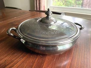 Antique William Rogers 8" Quadruple Silver Plate Serving Dish w/Lid & Pan Insert - Picture 1 of 8