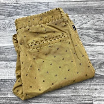 EMPYRE Classic Length Brown Print Chino Shorts Men's Size 32 Waist - Image 1 of 4