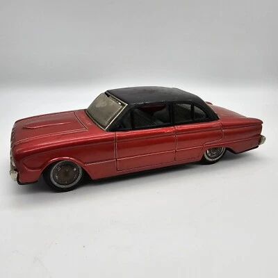 Ford Falcon 1961 coche de fricción de estaño Bandai hecho en Japón Foto 1 de 4