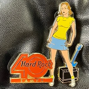 TAMPA USA🎸Hard Rock CAFE®HRC PIN🎸40th Anniversary 1971 2011 GIRL GUITAR LE🎗 - Picture 1 of 4