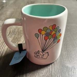 Taza Rae Dunn Pixar's UP “ADVENTURE IS OUT THERE” Doble Cara 20oz - Imagen 1 de 4