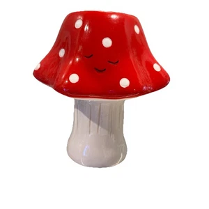 Mia The Merry Mushroom Planter Ceramic Mushroom Shape Plant Pot Streamline - Picture 1 of 7