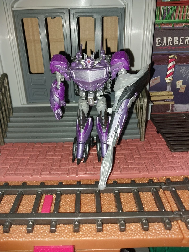 Transformers Shockwave Complete Prime Beast Hunters Cyberverse Commander Class - Image 1 of 1