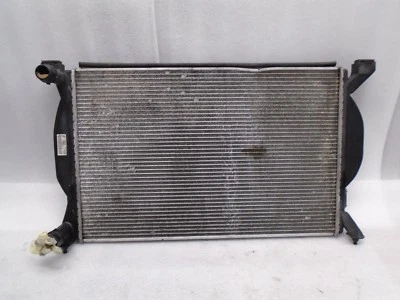 VP803197 2002-2005 AUDI A4 QUATTRO MONTAJE RADIADOR OEM Foto 1 de 4