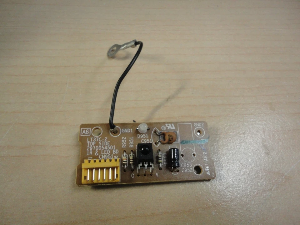 WESTINGHOUSE I/R BOARD 2970054501 EXTRAÍDO DEL MODELO LTV-32W6HD Foto 1 de 1