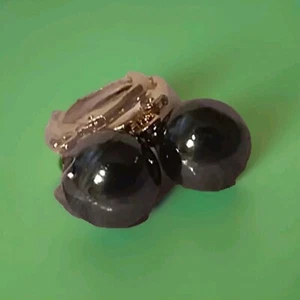 Orecchini a clip perla nera - Foto 1 di 4