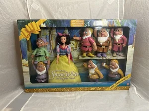 Disney Snow White and the Seven Dwarfs Color Changing Doll Set Mattel MISB 1993 - Picture 1 of 10