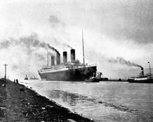 Picture of the RMS Titanic during sea trials 1912 8"x 10" Photo 81 - Picture 1 of 1