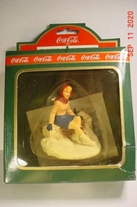 Coca Cola Town Square Collection Skaters Pause Figurine NIB 1994 64331 - Picture 1 of 1