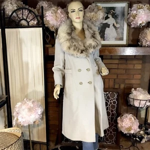 VINTAGE CIRCA 1970'S SABRINA GRAY WOOL AND FOX FUR COLLAR COAT SZ APPX SMALL - Picture 1 of 12