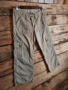 Levis Y2k Cotton Cargo Khaki Capris Pants Womens Size 4 Gorpcore - Picture 1 of 12