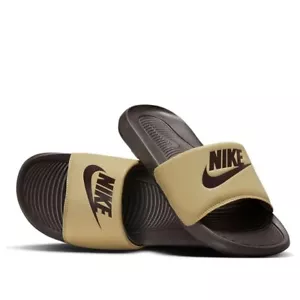 Nike Victori One Slides Brown Slide (ERBA DI GRANO/MARRONE BAROCCO) - Foto 1 di 7