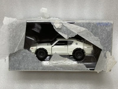 Tomica S Series TL-0010 Nissan Skyline 2000 GT-R (KPGC110) Keeri White Near - Image 1 of 3