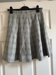 Vintage Grey check pleated skirt – 27” waist (UK size 10) - Picture 1 of 3