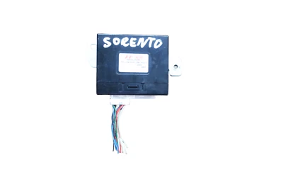 KIA SORENTO MK2 PARKING SENSOR PDC CONTROL UNIT ECU 95700-2P200 2010 - 2014 - Image 1 of 4