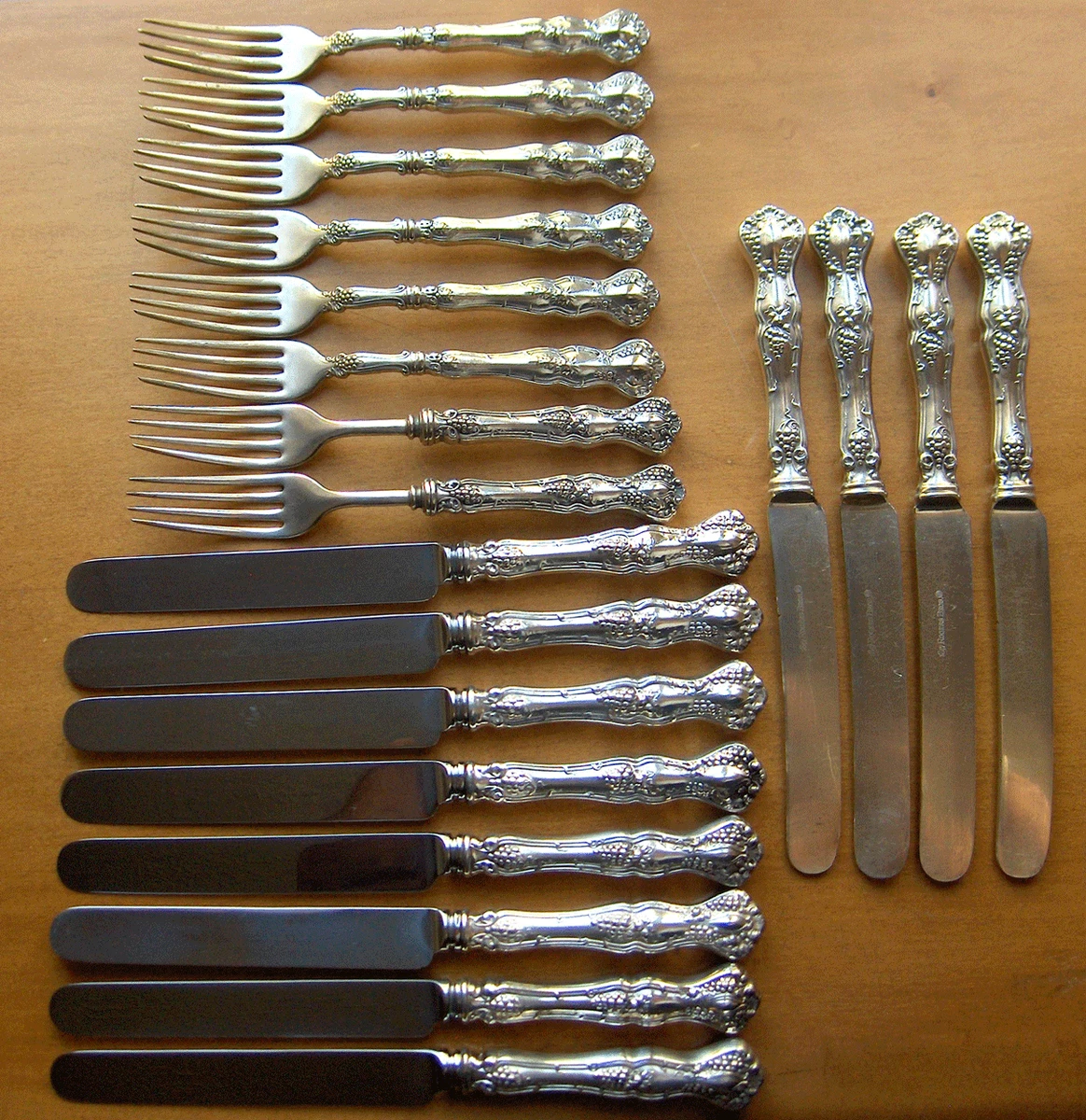 1847 Rogers Bros Antique US Silver-Plated Flatware 1900-1940 for