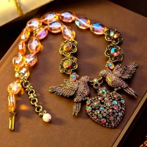 Heidi Daus STYL Crystal Necklace PINK Sweet Lovers Birds Heart SIGNED but not HD - Picture 1 of 5
