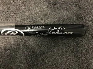 CHICAGO WHITE SOX HAND SIGNED "SLUGGER'S BAT" W/COA, PHOTOS OF ALL TIME GREATS - Picture 1 of 6