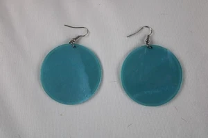 PENDIENTES GANCHO DECLARACIÓN ABULÓN AZUL 2"~PLANOS, CONCHA SINTÉTICA, ACRÍLICO, PLATEADO - Imagen 1 de 3