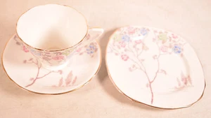 Royal Stafford Bone China 7919 England Cup Saucer Plate Lot of 3 - Picture 1 of 4