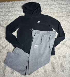 Nike Sportswear Jungen Gr. XL schwarzer Hoodie & graue Jogginghose - Bild 1 von 4