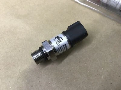 Sensor - Pressure and Temperature Transmitter 0-200 psi - GEMS 3100T200PG1P8000 - Image 1 of 4