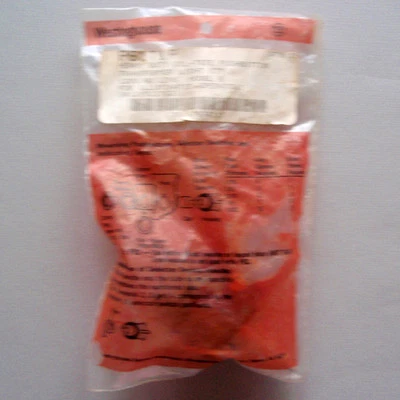 NEW Westinghouse PB1T1P Heavy Duty Oil-Tite Pushbutton Illuminated - Image 1 of 3