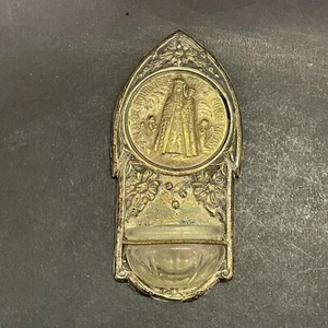 Petit bénitier au portrait de la Vierge à l'enfant en métal doré et verre - Picture 1 of 8
