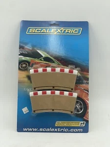 Paquete de 4 bordes internos Scalextric C8281 radio 3 curvas 22,5 grados (Nuevo) - Imagen 1 de 6