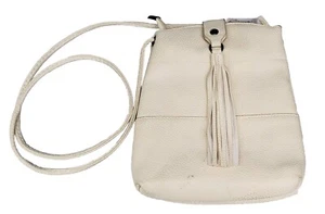 KENDALL & JAMES Small Crossbody Bag / Purse Cream Leather With Tassle Zip Close - Picture 1 of 10