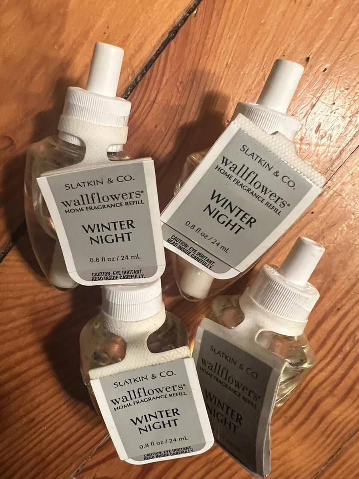 Bath & Body Works 4 X WINTER NIGHT .8 Oz WALLFLOWER REFILL BULBS - Image 1 of 1