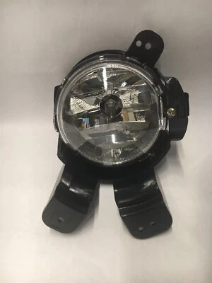 Противотуманные фары в сборе правая сторона подходят для Chevrolet Trax 2015-2016 годов выпуска (95227856) - Изображение 1 из 3