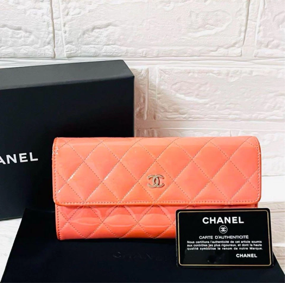 CHANEL long wallet patent leather enamel pink used from Japan Foto 1 de 4