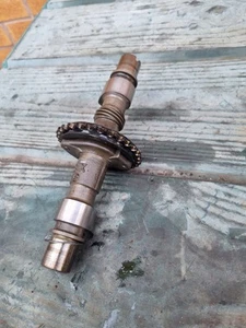 Suzuki gs500 GS 500 K3 Exhaust Camshaft - Picture 1 of 8