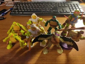 TMNT Teenage Mutant Ninja Turtles 3,75" Actionfigur 8 Stück McDonalds Spielzeug  - Bild 1 von 4