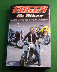 FOGGY ON BIKES Signed by CARL FOGARTY 2001 HB - Imagen 1 de 5