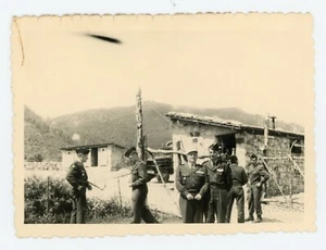 PHOTO Snapshot, Guerre d'Algérie Tifrit N'Aït El Hadj des militaires Algéria - Picture 1 of 2