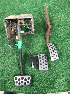 Ford Mustang 1999 2000 2001 2002 2003 2004 pedales automáticos suspensión freno acelerador Foto 1 de 4