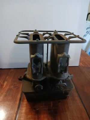 Estufa de campamento tostadora de queroseno de hierro fundido doble vintage  Foto 1 de 4