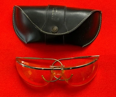 Gafas de sol Renauld lentes amarillas en excelente estado usadas con estuche original Foto 1 de 2