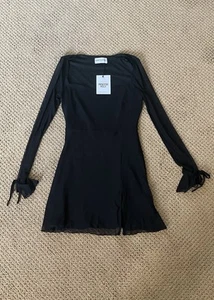 Princess Polly Black Mini Dress Long Sleeve W/ Slit Women’s Size 4 - Picture 1 of 3