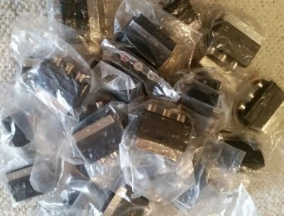 30pcs. 3RCA AV mini adapter converter,new A7153,made in china - Image 1 of 4