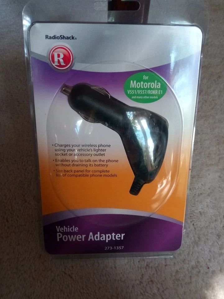 Adaptador de corriente•°• Para uso en dispositivos Motorola•°• por RadioShack•°• Totalmente nuevo Foto 1 de 2