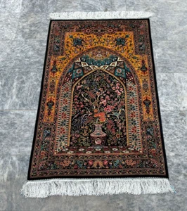 High Quality Silk Rug Wall Hanging Pictorial Rug Silk Carpet 122 x 79 cm - Picture 1 of 10