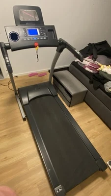 Cardiostrong Laufband TR  30 Neuwertig - Bild 1 von 4