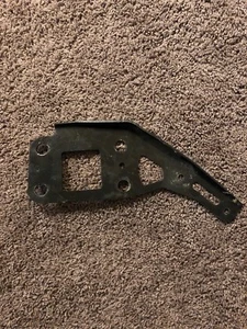 2007 2008 2009 2010 2011 Audi S6 Right Radiator Bracket 4F0805500C - Picture 1 of 3