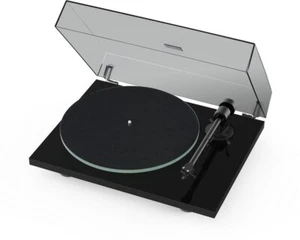 Pro-Ject Turntable T1 EVO Phono Black High Gloss incl Phono Preamplifier - Picture 1 of 9